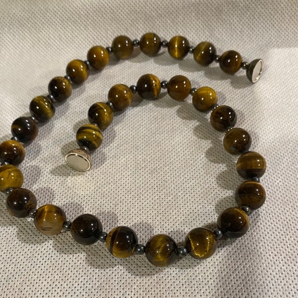 Handmade Jewelry - Elegant Tiger Eye Beaded Necklace